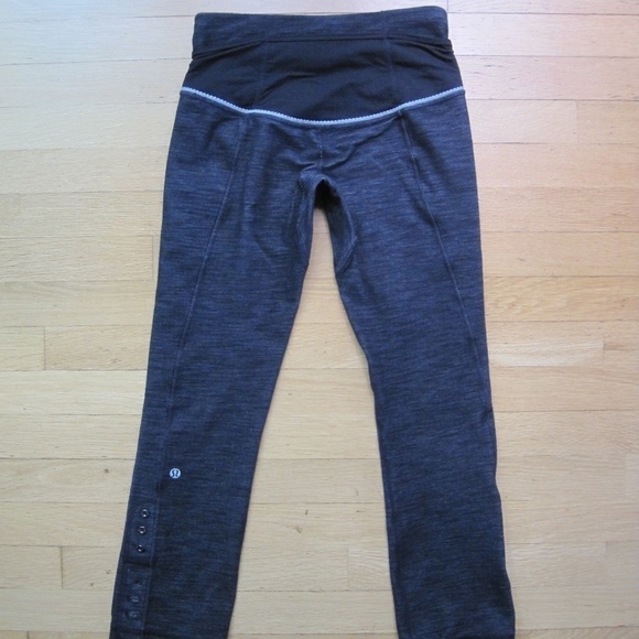 Lululemon Buttons Convertible Crop Pants Gray Womens Size 4 - Picture 4 of 9